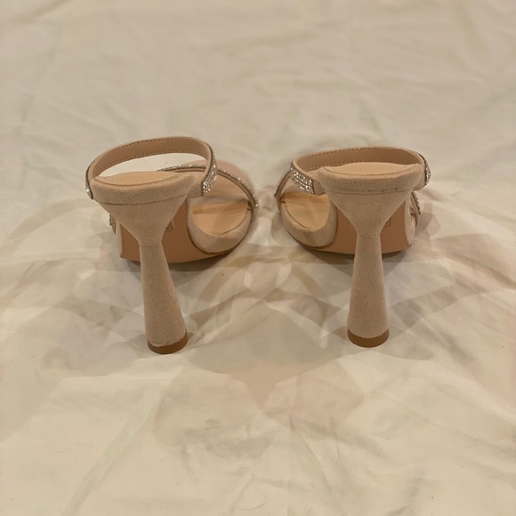 Fashion Nova Heels sz 6 - Picture 3 of 4